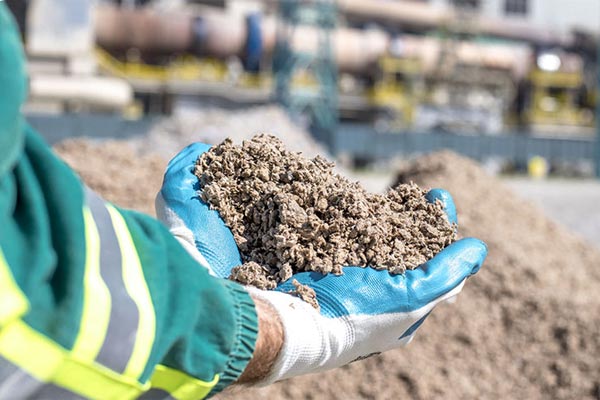 Stimuleer krachtig de luchtdichte modernisering en transformatie van betoncentrales om te helpen winnen